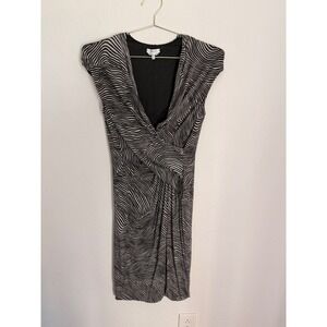 MaxMara Sheath Dress Black White Striped Twist Front Cap Sleeve Size 40 US 6